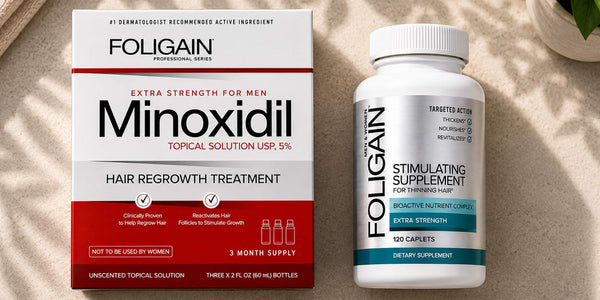 FOLIGAINミノキシジル5%の3か月分パックと、その横にあるカプレット錠120錠入りスティミュレーティングサプリメント。